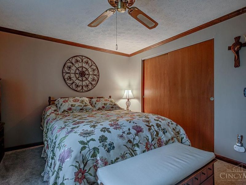 923 Beechmeadow Lane, Cincinnati, OH 45238 Photo 17