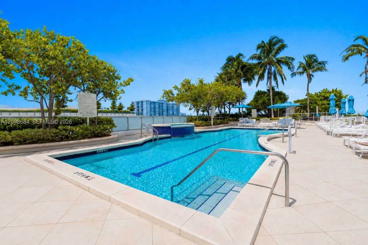 4401 Collins Ave , Unit 2612, Miami Beach, FL 33140 Photo