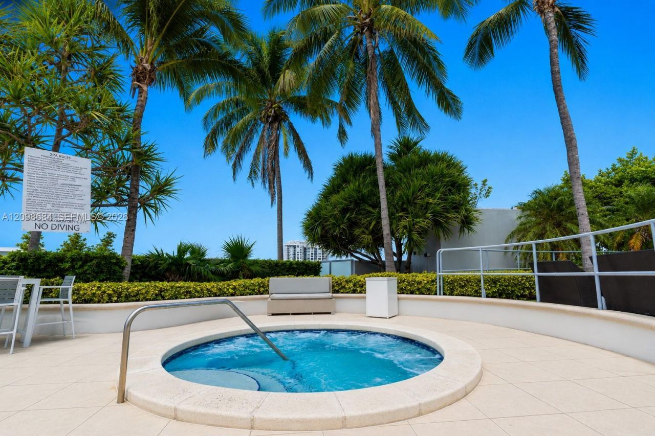 4401 Collins Ave , Unit 2612, Miami Beach, FL 33140 Photo