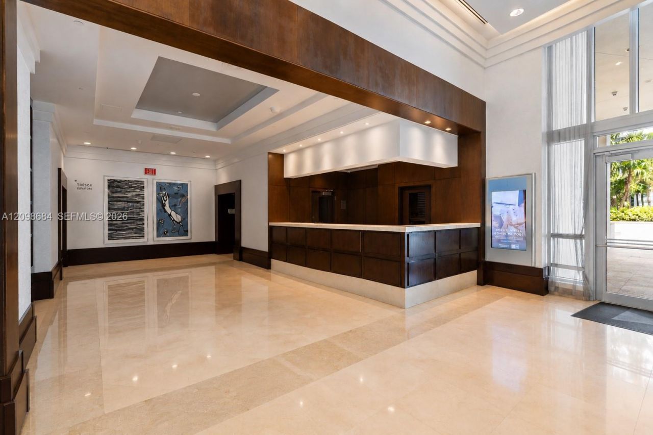 4401 Collins Ave , Unit 2612, Miami Beach, FL 33140 Photo