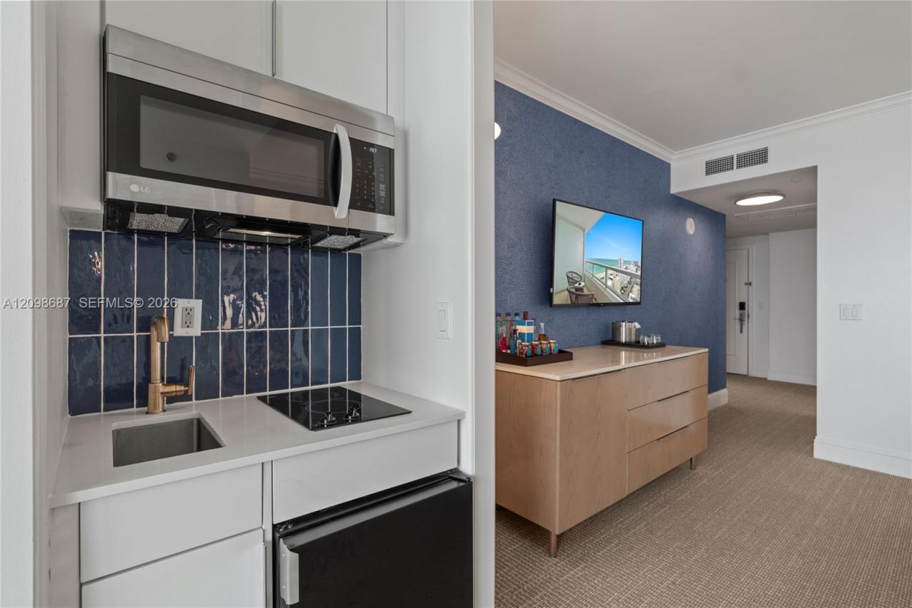 4401 Collins Ave , Unit 2610/2612, Miami Beach, FL 33140 Photo