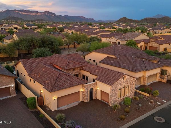 8456 E JASMINE Circle, Mesa, AZ 85207