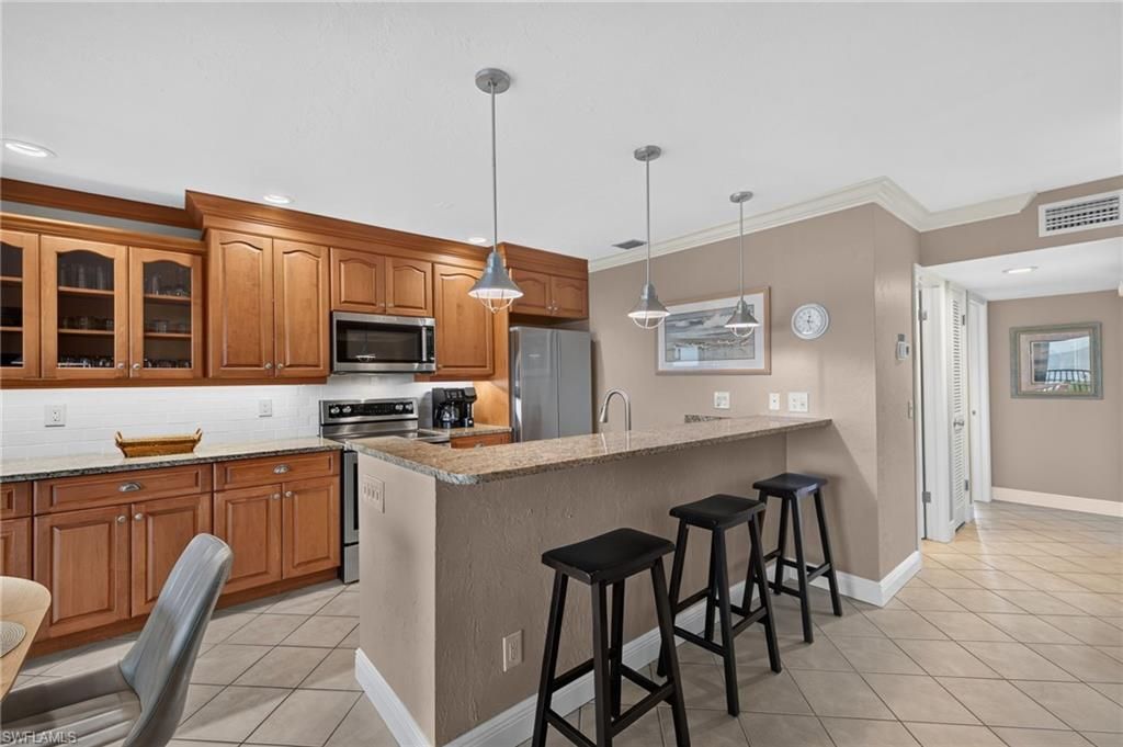 827 E Gulf Dr , Unit F-7, Sanibel, FL 33957 Photo