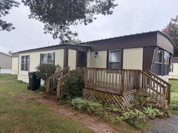 1913 Nottingham Road, Gaylord, MI 49735