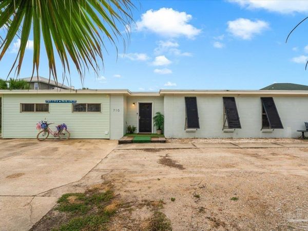710 Via Deluna Dr, Pensacola Beach, FL 32561