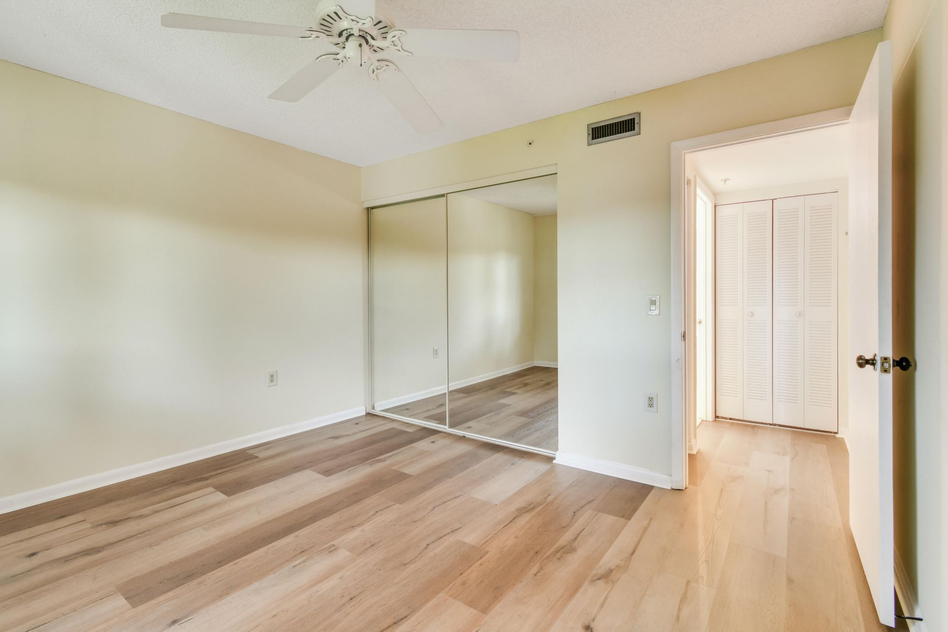 1701 Marina Isle Way, Unit 301, Jupiter, FL 33477 Photo