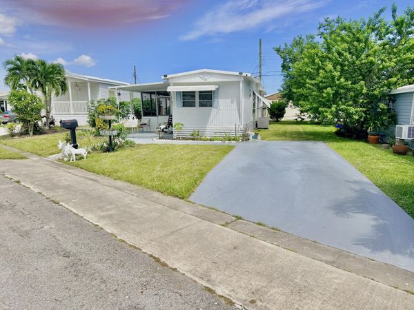 14624 Glenview Drive, Delray Beach, FL 33445
