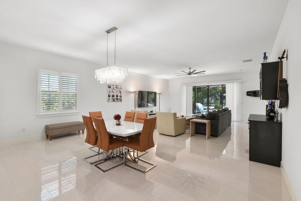 2948 Gin Berry Way, West Palm Beach, FL 33401 Photo