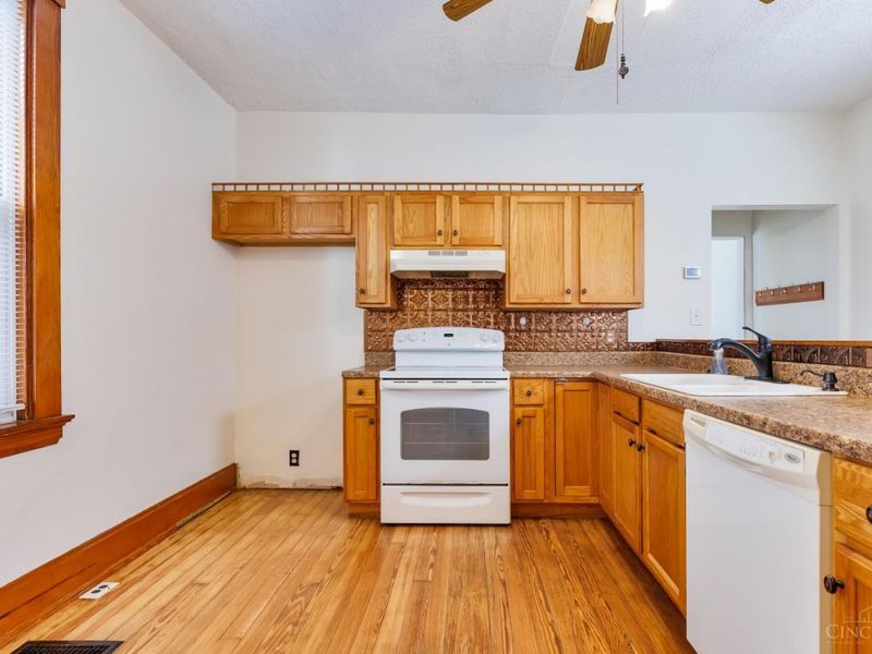 324 Williams Street, Lockland, OH 45215 Photo 9