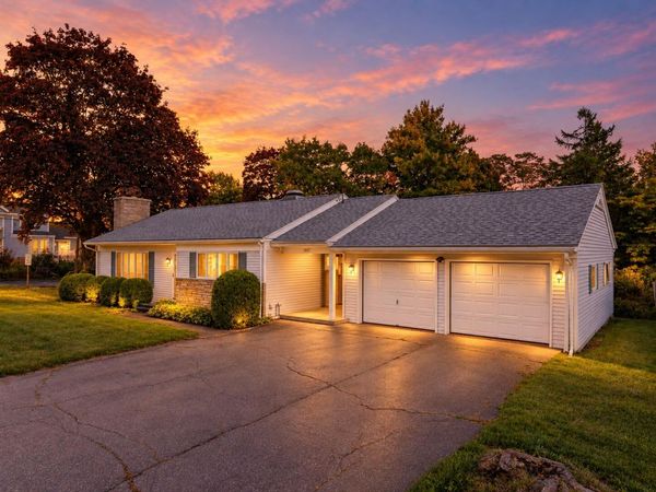 1357 State Street , Veazie, ME 04401