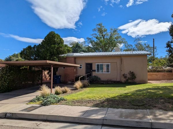 804 Wellesley Drive NE, Albuquerque, NM 87106