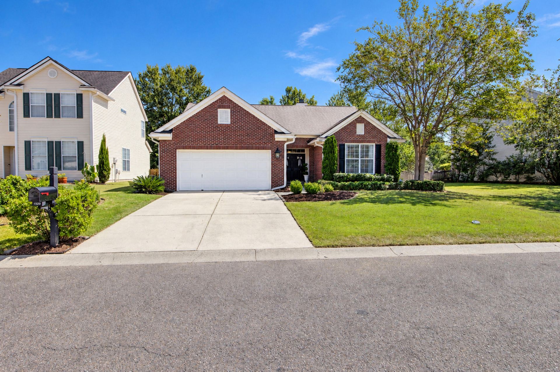 1520 Clarendon Way Photo 39