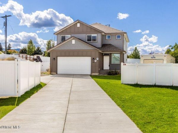 3289 N Fireball CT , Post Falls, ID 83854