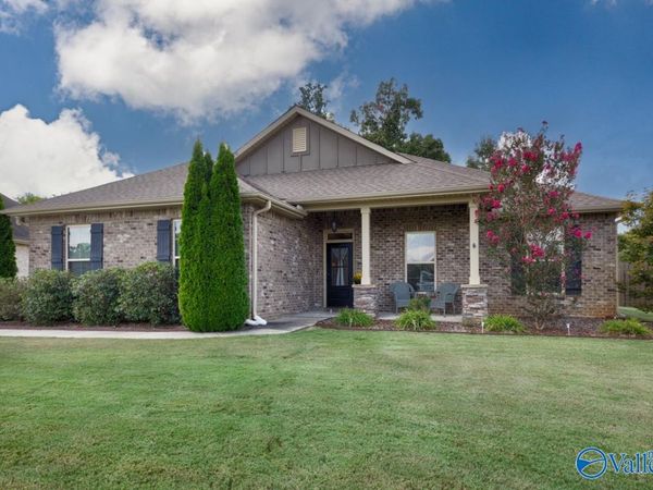 18230 Red Tail Street, Athens, AL 35613