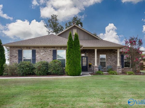 18230 Red Tail Street, Athens, AL 35613