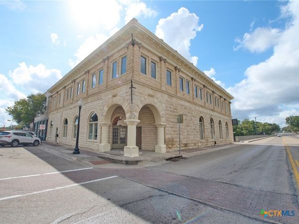 202 S Main Street, Belton, TX 76513