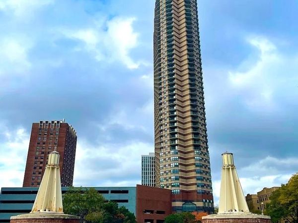 3660 N Lake Shore Drive , Unit 2106, Chicago, IL 60613
