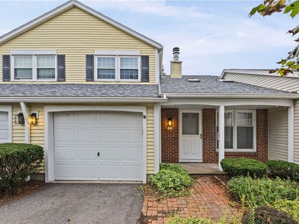 50 Old Pine Ln , Greece, NY 14615