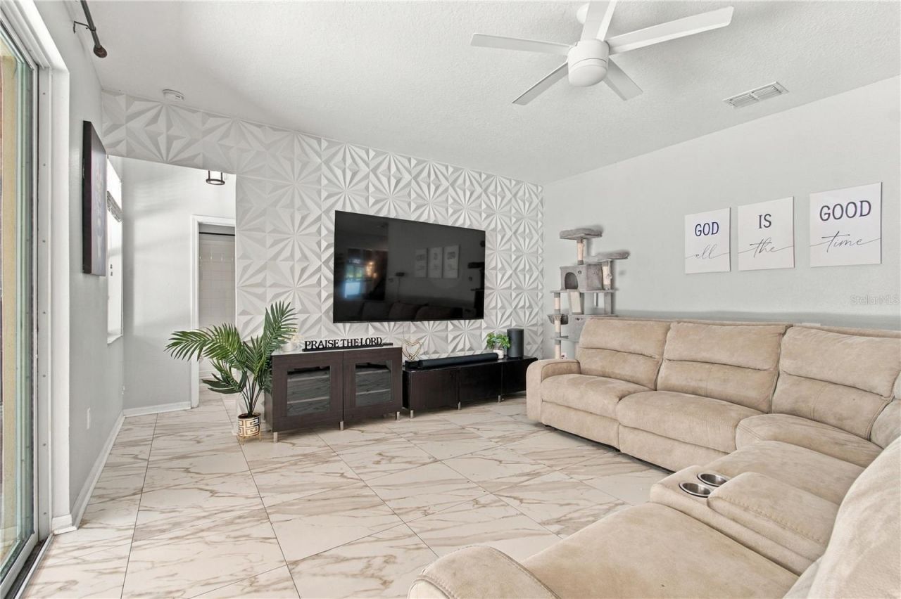 13856 Crest Lake Drive , Hudson, FL 34669 Photo