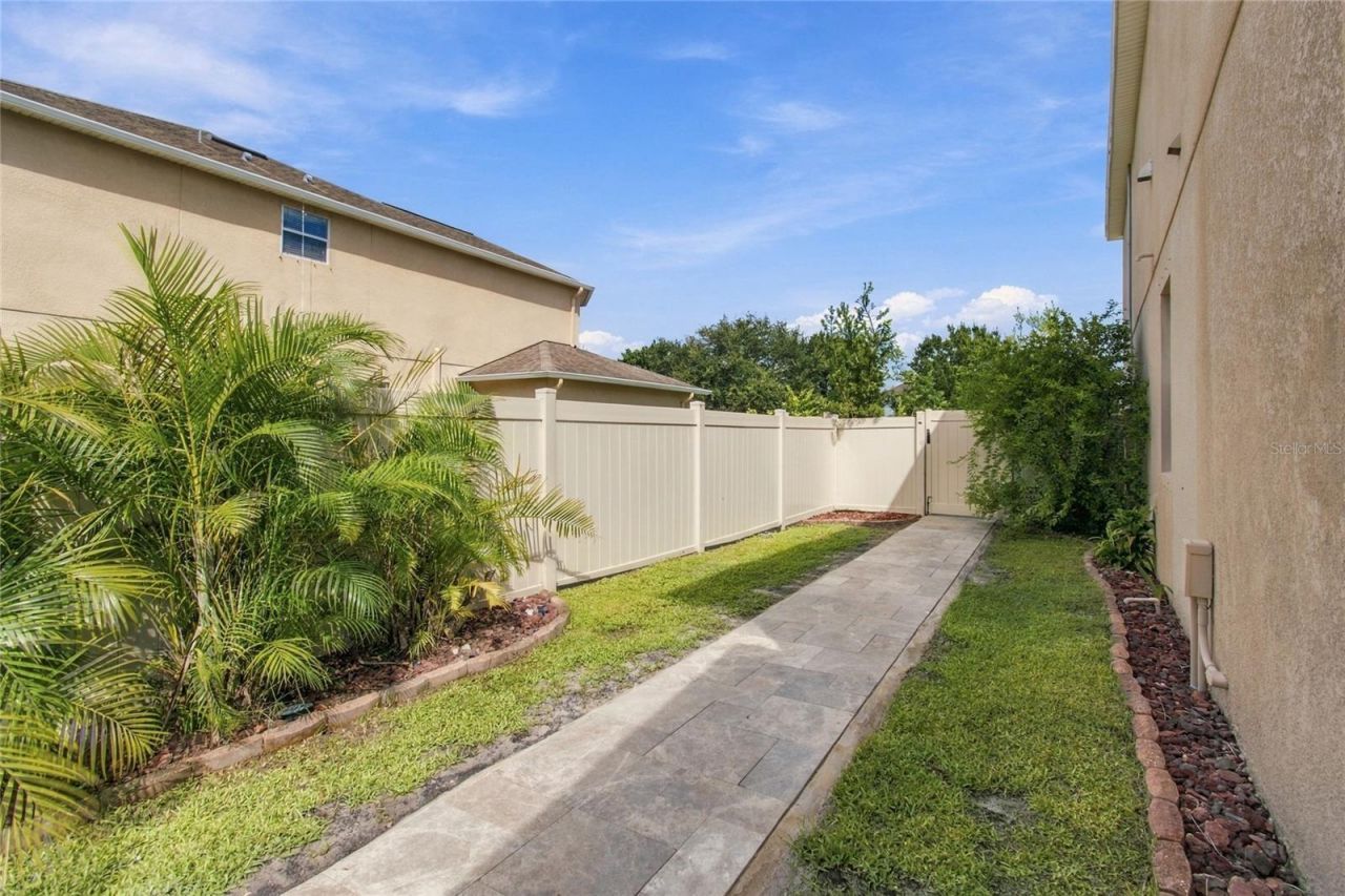 13856 Crest Lake Drive , Hudson, FL 34669 Photo
