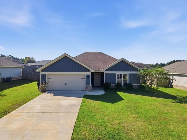 14 E Locust, Sumrall, MS 39482