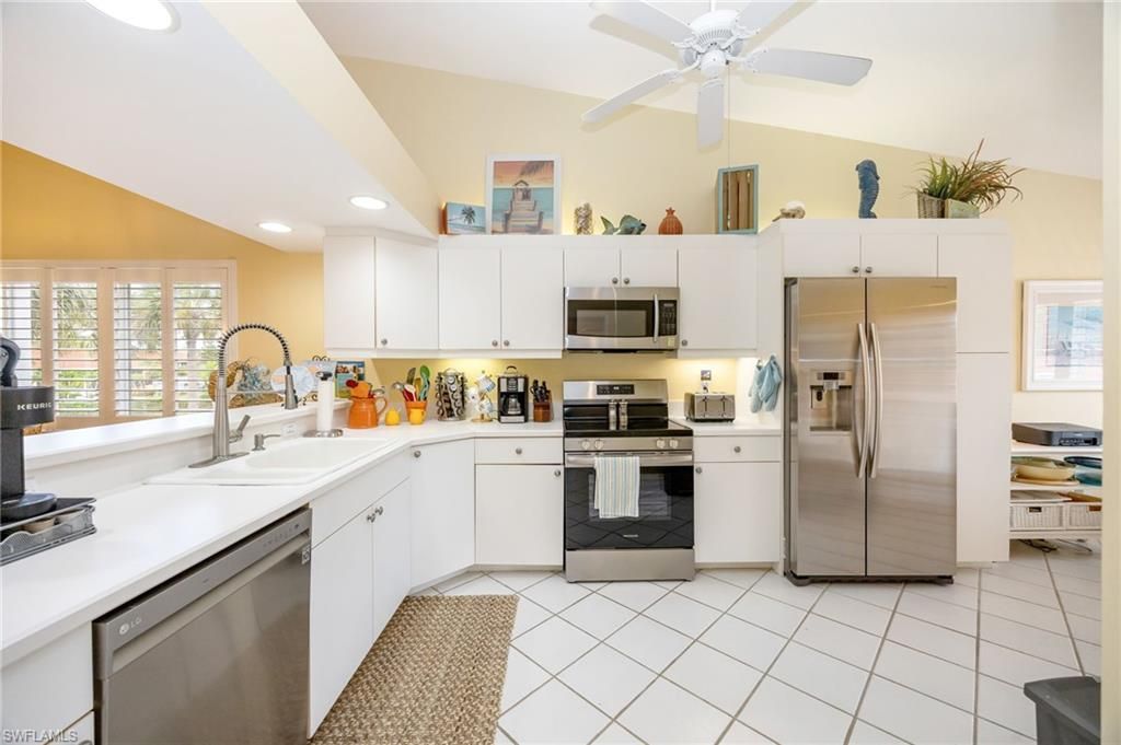 6650 Beach Resort Dr, Unit 16, Naples, FL 34114 Photo