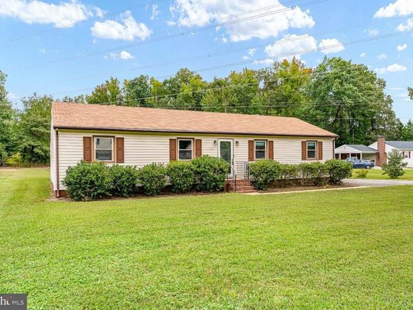 3909 ROBIN HOOD DRIVE, HOPEWELL, VA 23860