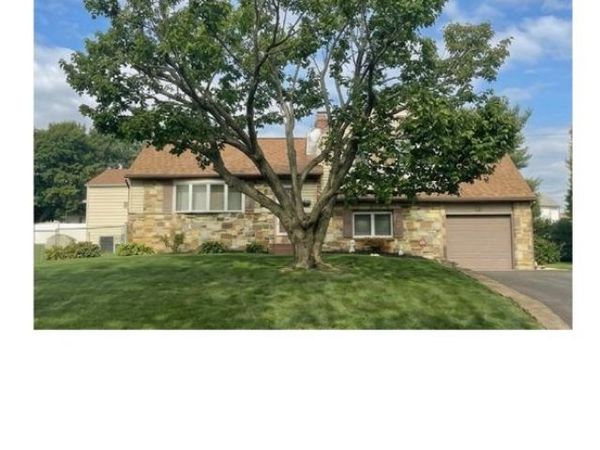 995 HILLTOP ROAD , WARMINSTER, PA 18974