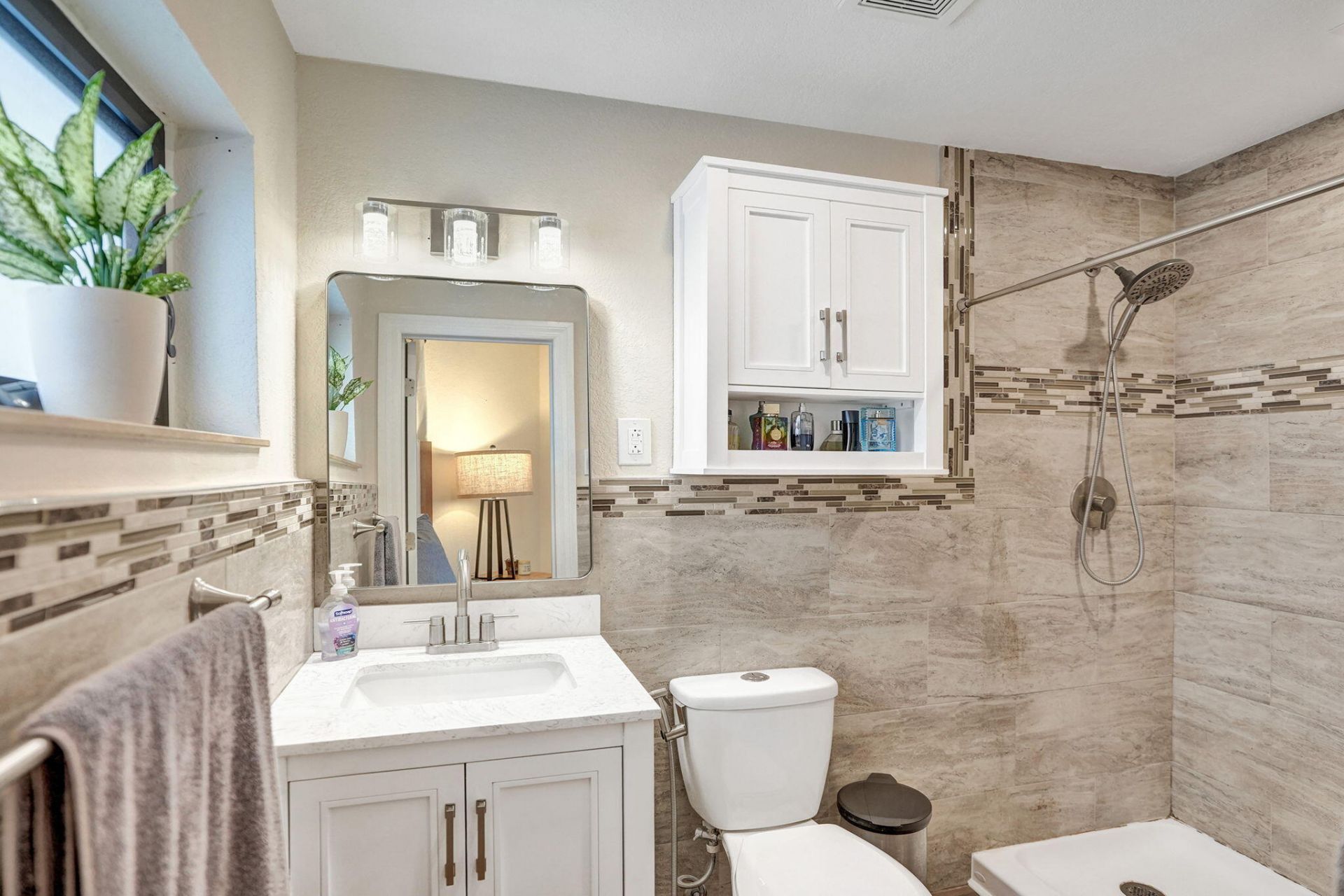 800 N 59th Avenue, Unit 1-2, Hollywood, FL 33021 Photo