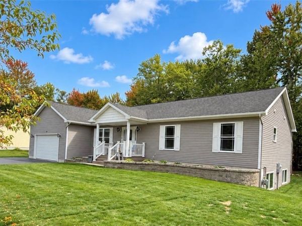 24 Dylan Drive, Central Square, NY 13036