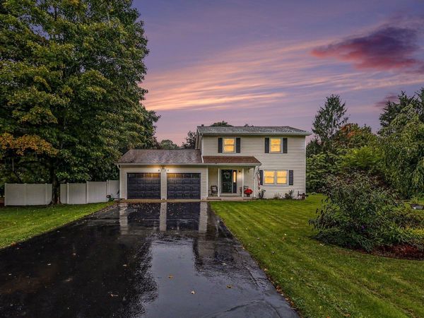 8124 Shoreside Drive S, Traverse City, MI 49684