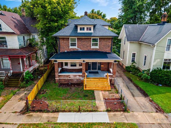 1315 4TH Avenue, ROCKFORD, IL 61104