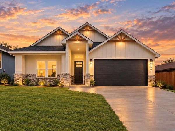3005 Hanna Avenue, Fort Worth, TX 76106
