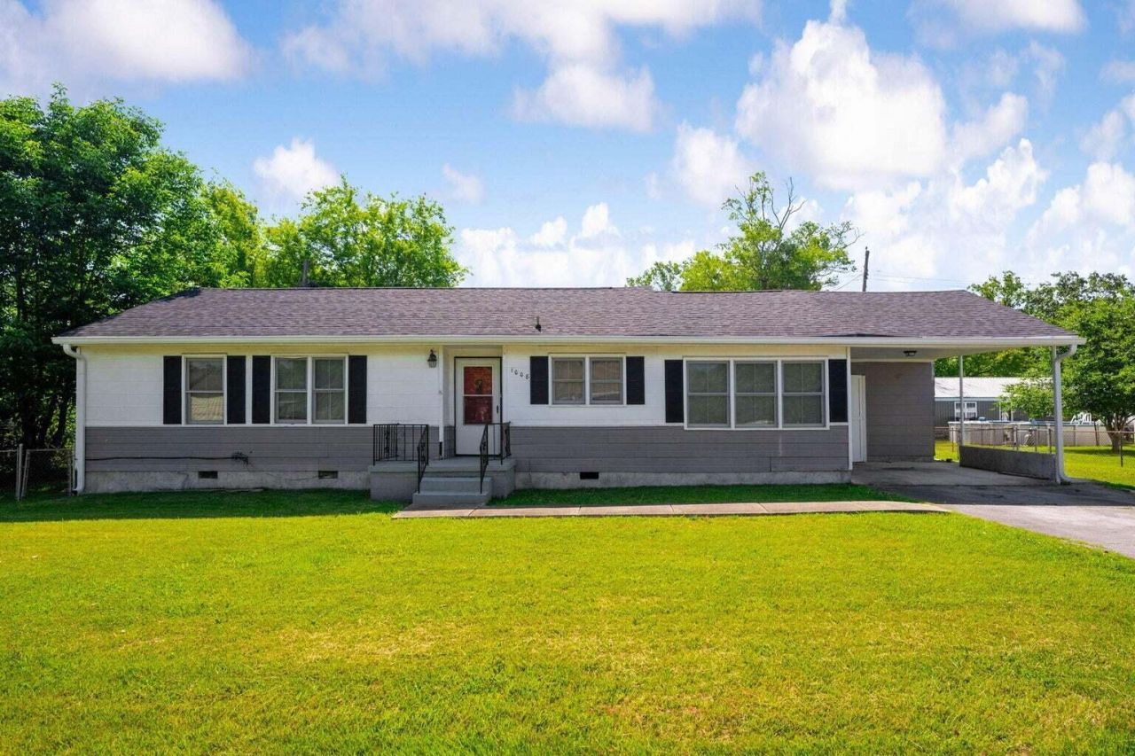 1008 Hurst Street, Chattanooga, TN 37412 Main Photo