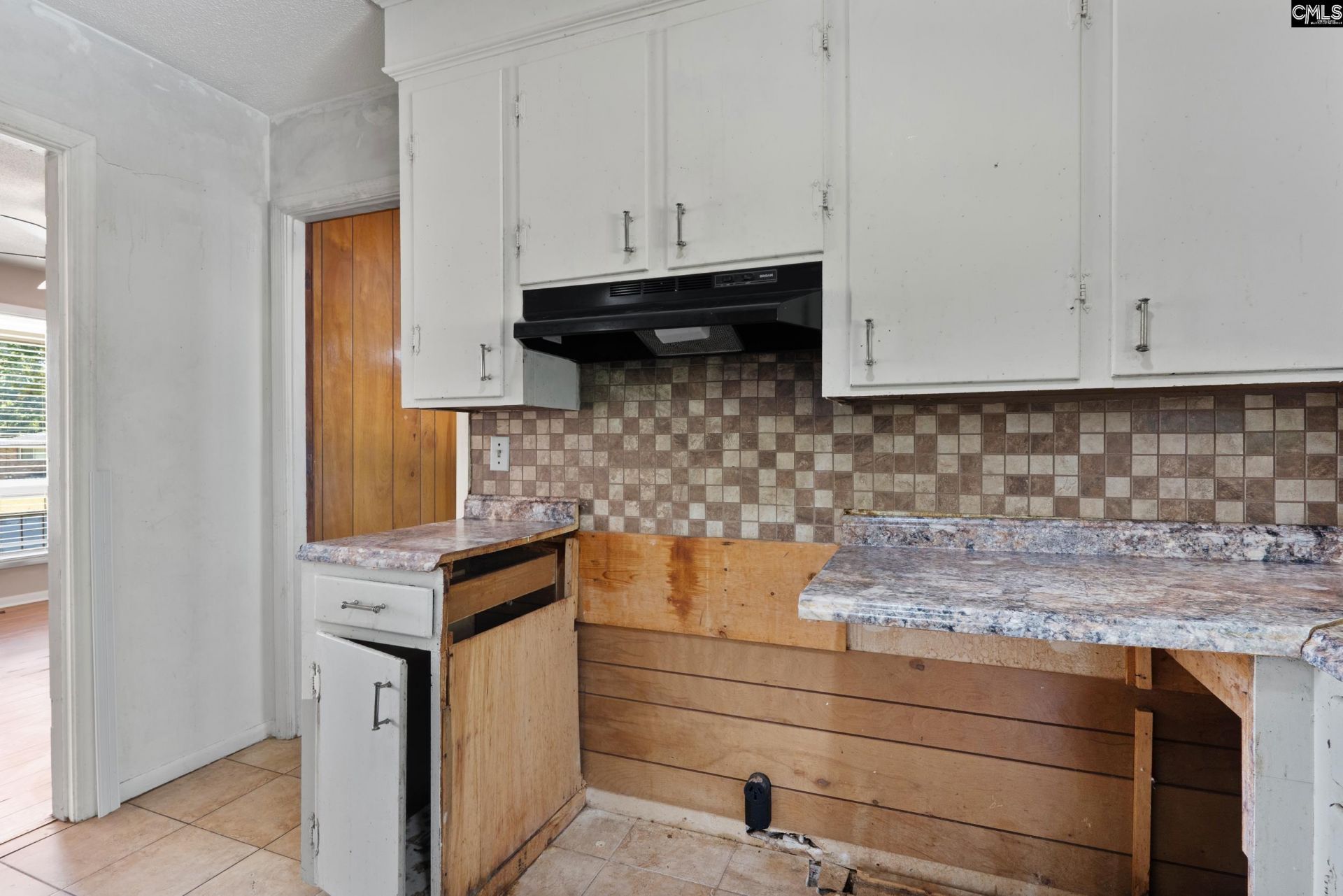 6723 Valleybrook Road  Photo 11