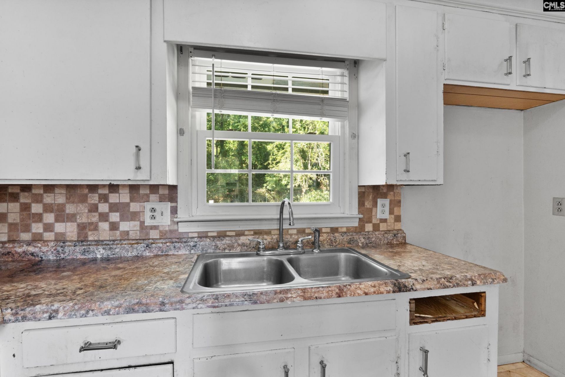 6723 Valleybrook Road  Photo 12