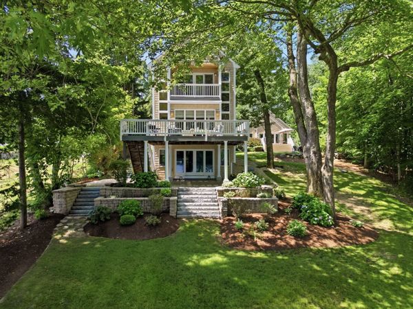 89 Dunstable, Westford, MA 01886