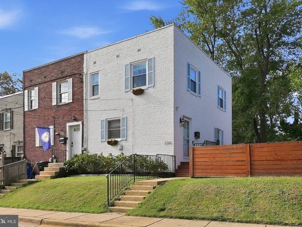 230 ASPEN STREET, ALEXANDRIA, VA 22305
