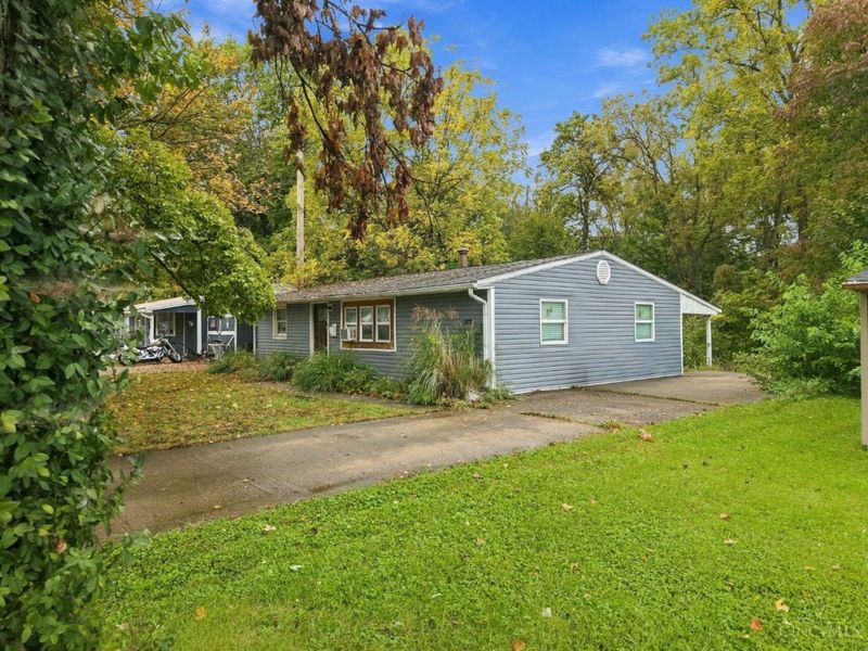 177 N Orchard Circle, Blanchester, OH 45107 Photo 5