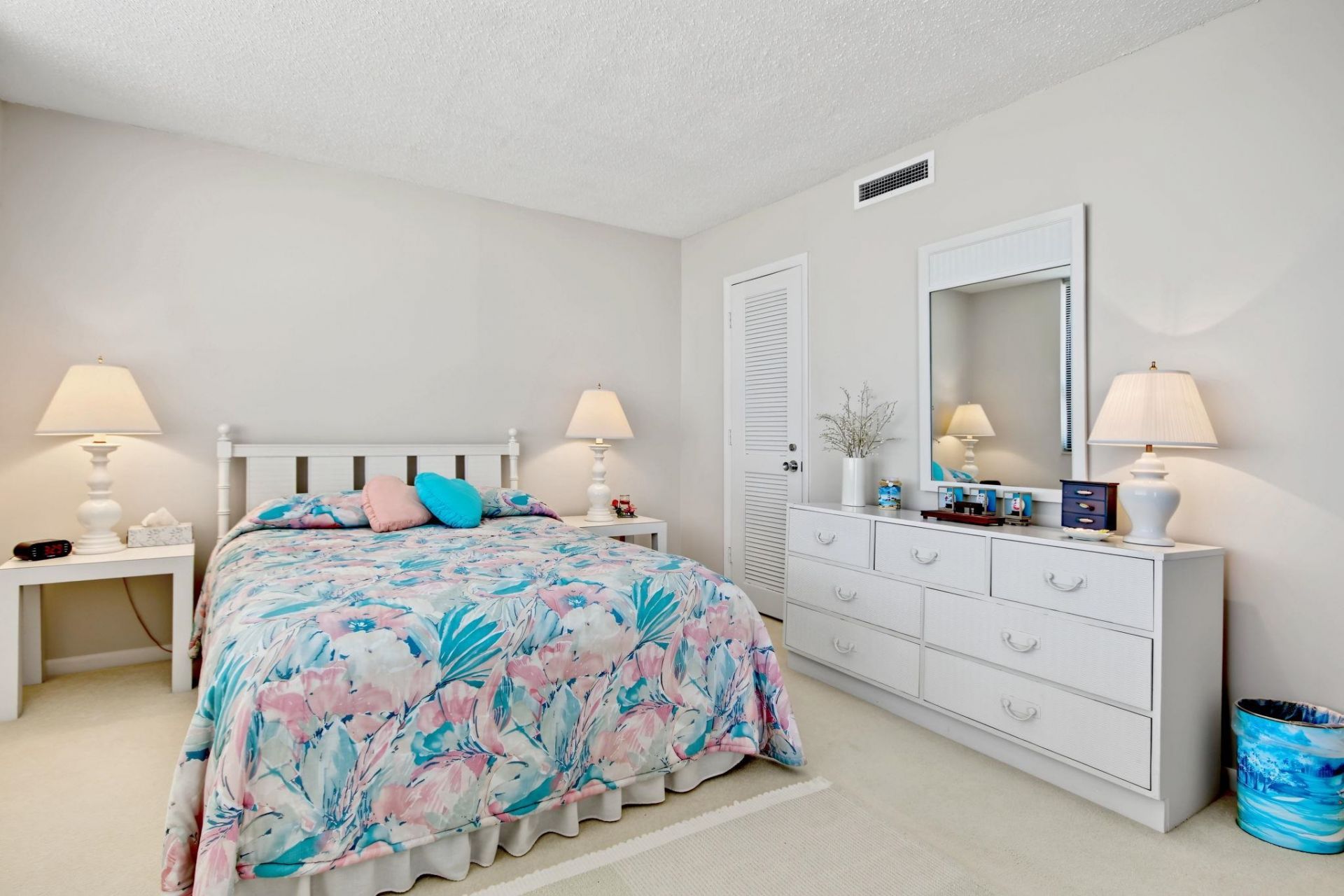 10200 Beach Club Dr. Photo 24