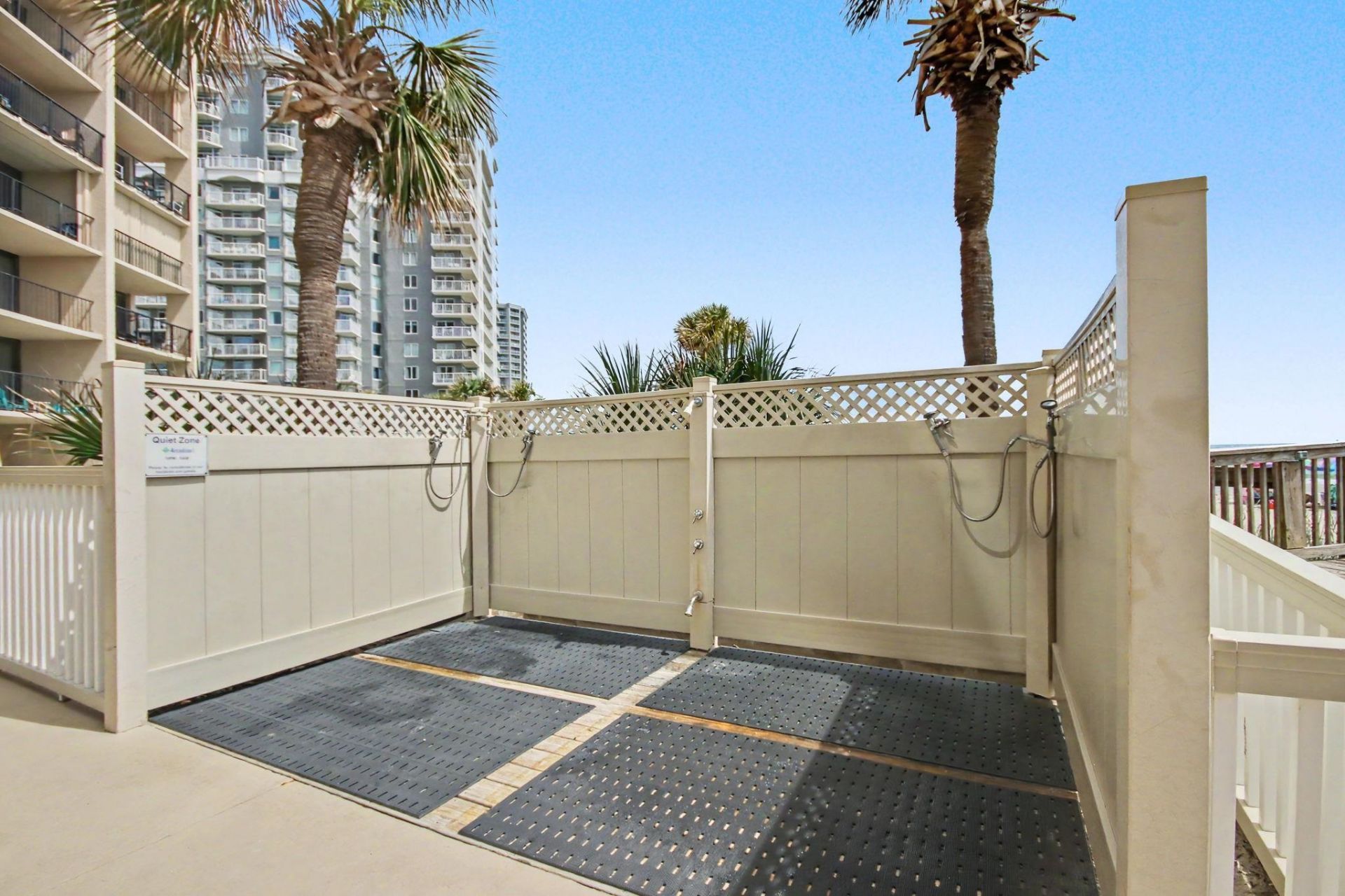 10200 Beach Club Dr. Photo 32