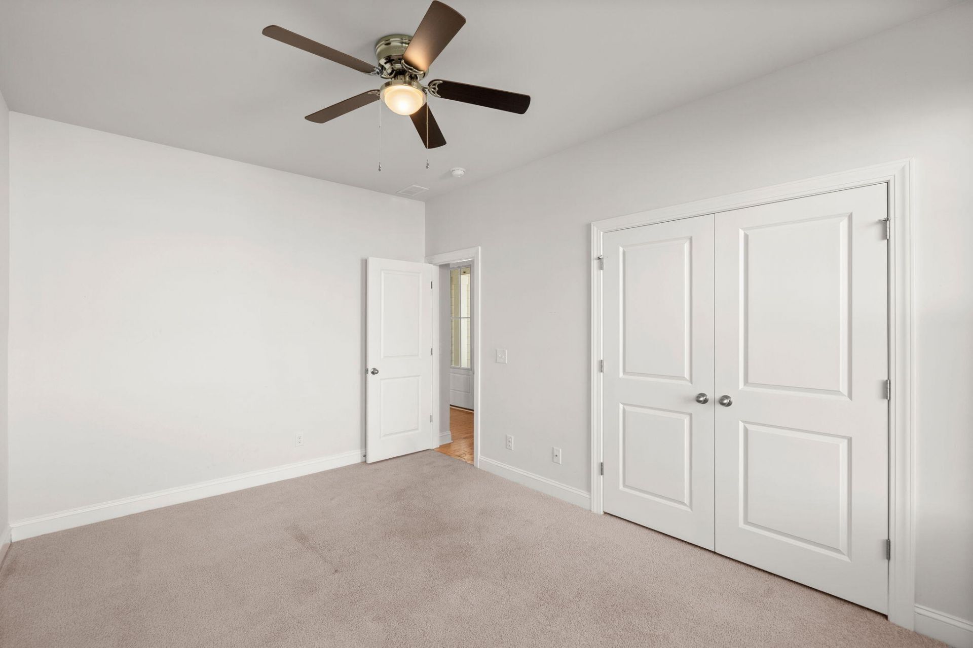 222 Seaworthy Street Photo 38