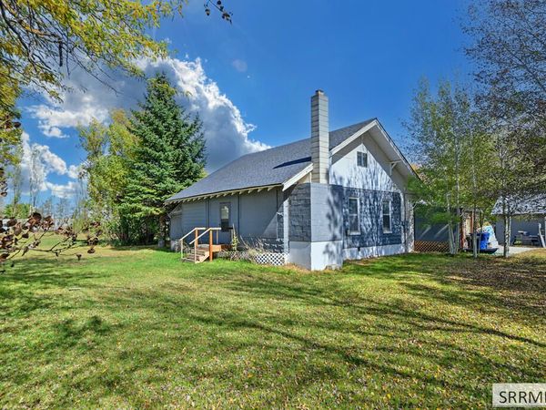 4370 N 5000 W, REXBURG, ID 83440