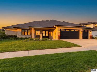28426 Laurel Circle, Valley, NE 68064