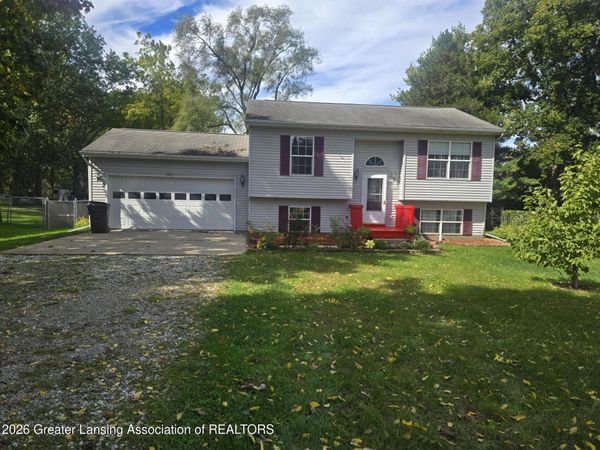 5743 Carlton Street, Haslett, MI 48840