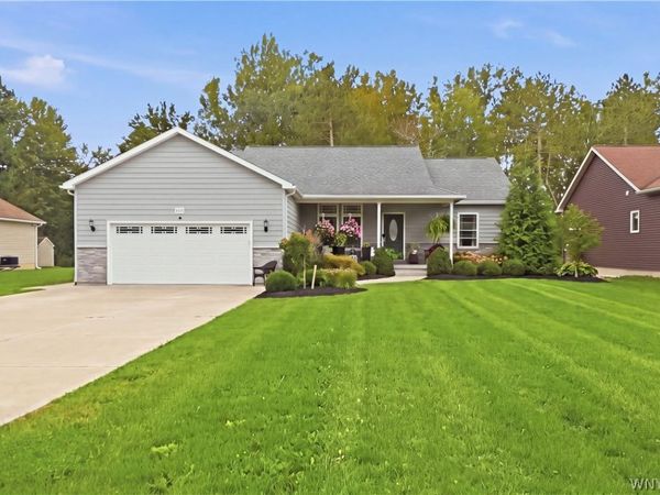 1399 Walck Road , North Tonawanda, NY 14120