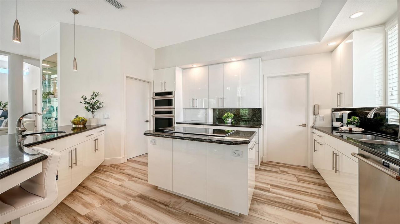 3718 Sandspur Lane, Nokomis, FL 34275 Photo