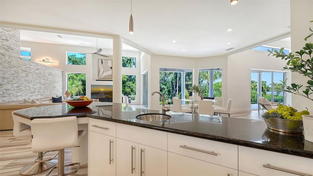 3718 Sandspur Lane, Nokomis, FL 34275 Photo