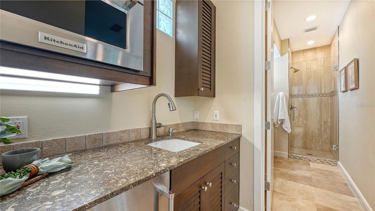 3718 Sandspur Lane, Nokomis, FL 34275 Photo