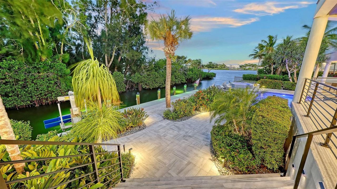 3718 Sandspur Lane, Nokomis, FL 34275 Photo
